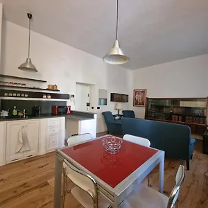 https://il-quartino-per-vivere-palermo.palermohotels.org
