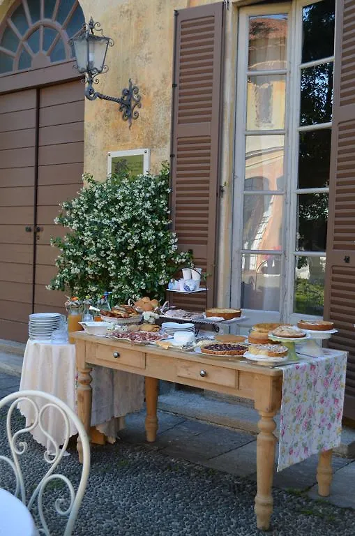 Villa Valentina Tradate 0*,  İtalya